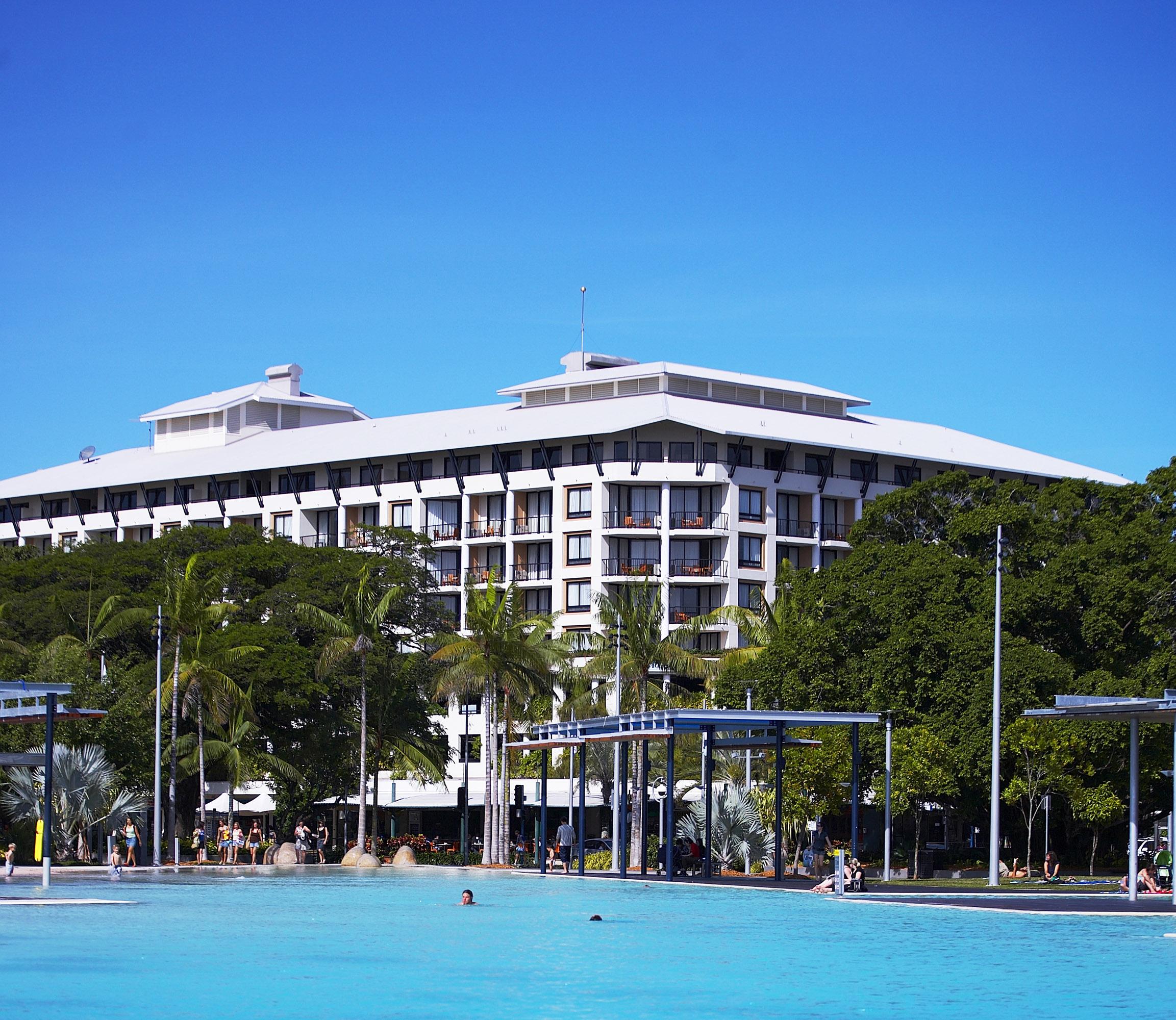 فندق كيرنزفي  مانترا إسبلاناد المظهر الخارجي الصورة